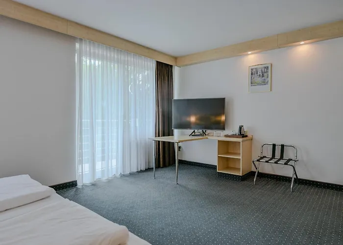 Mondial Comfort - Frankfurt Centre 3*