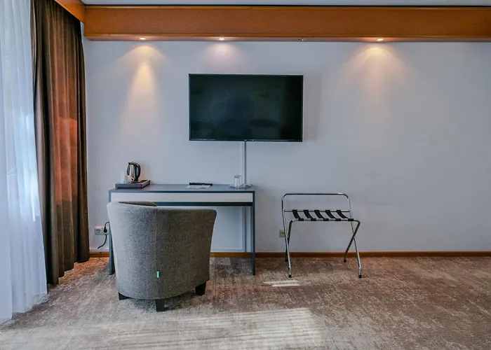 Hotel Mondial Comfort - Frankfurt Centre 3*